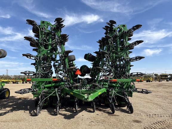 Used 2022 John Deere P576 Air Drills and Seeders at Horizon Ag & Turf in Lloydminster, AB - Photo6