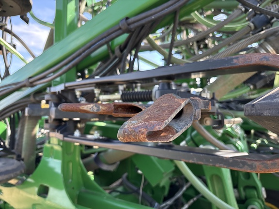 Used 2022 John Deere P576 Air Drills and Seeders at Horizon Ag & Turf in Lloydminster, AB - Photo12