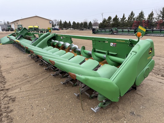 2012 John Deere 608C - Photo6