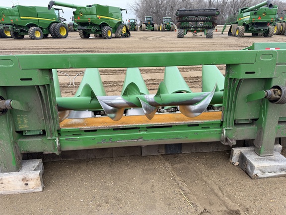 2012 John Deere 608C - Photo16