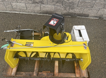 Used 2022 John Deere X390 Lawn & Garden Tractors at Horizon Ag & Turf in Edmonton South, AB - Photo10