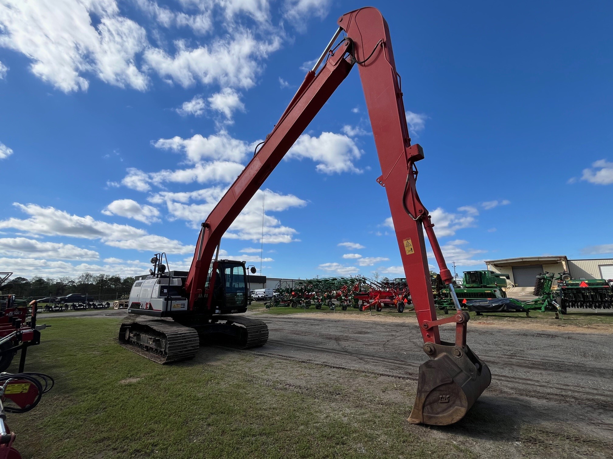 2023 Linkbelt 210 X4 Image 1