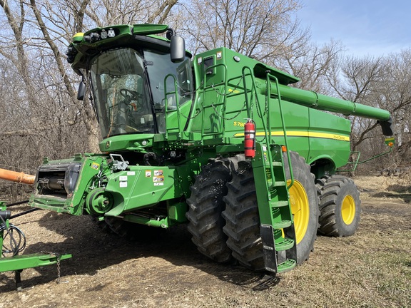  John Deere S780
