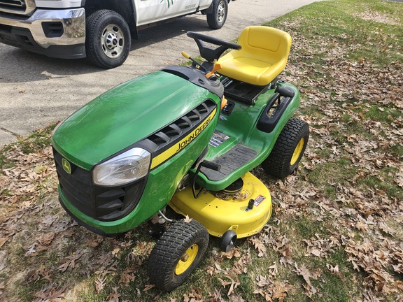 Photo of 2020 John Deere E100
