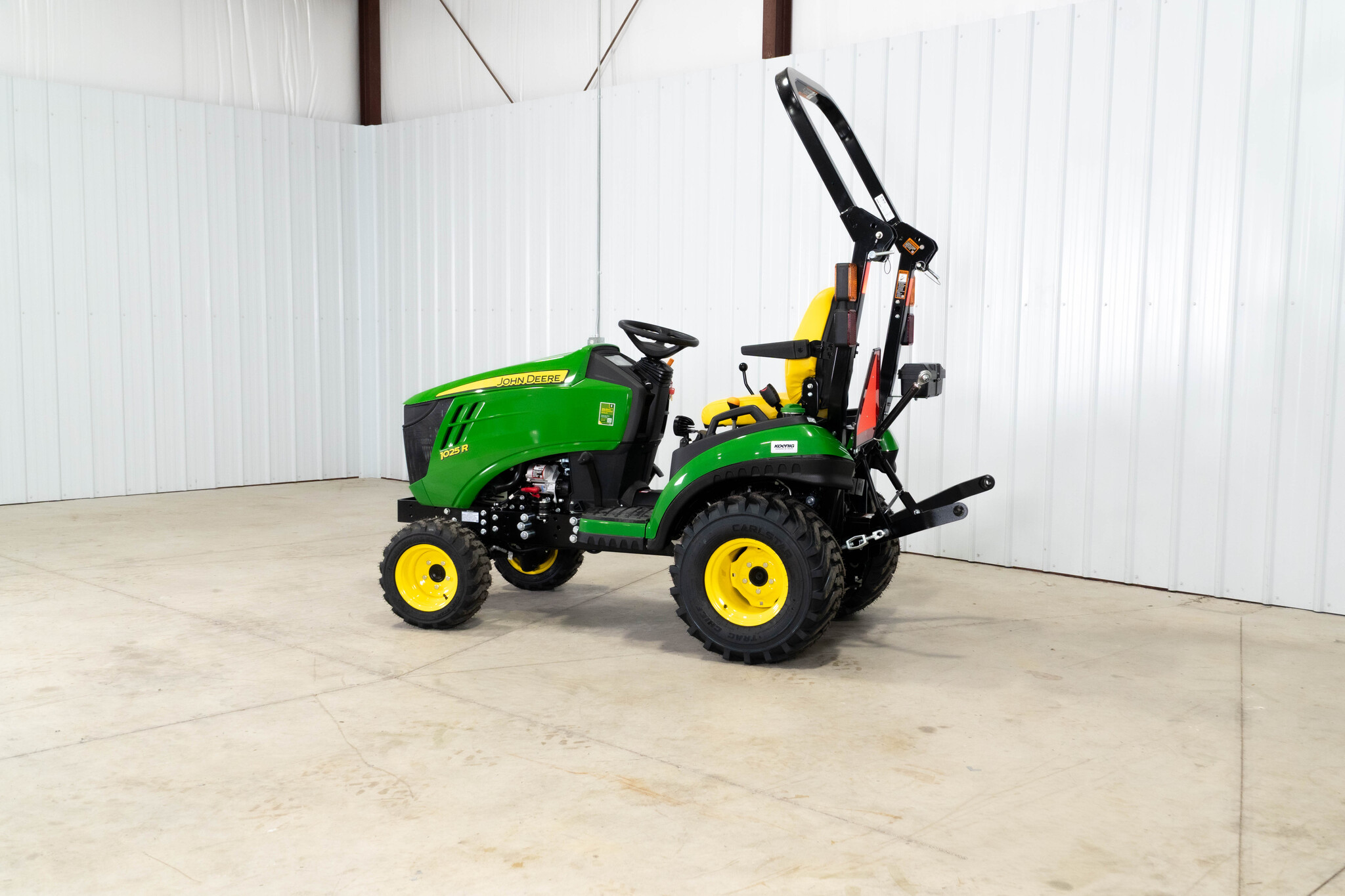 New In-Stock 2026 John Deere 1025R Compact Utility Tractors at Koenig Equipment in Botkins, OH - PhotoXL3