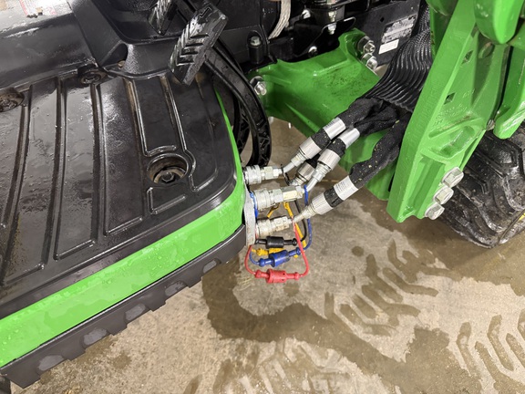Used 2021 John Deere 1025R Compact Utility Tractors at Koenig Equipment in Franklin, IN - Photo13