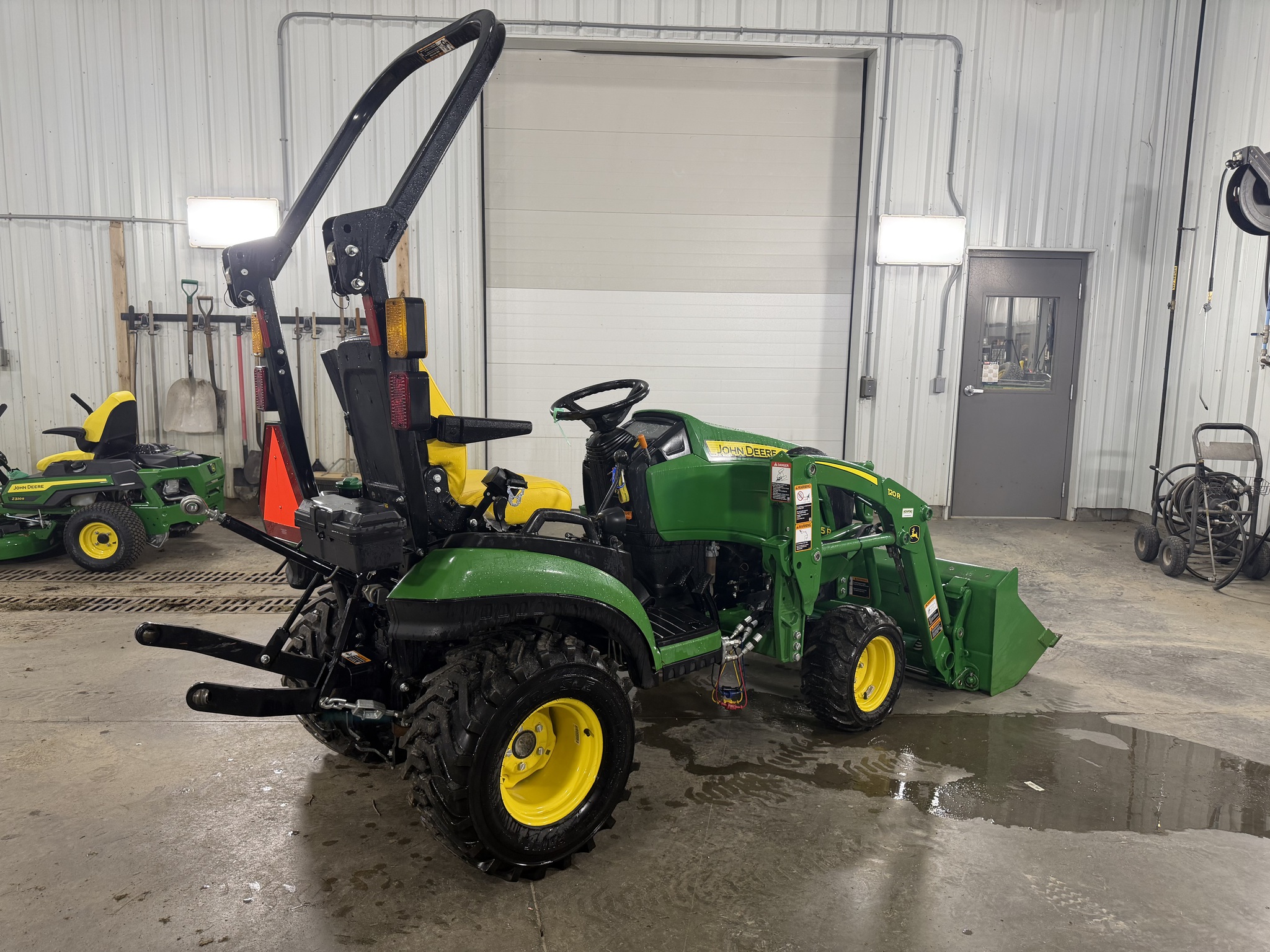 Used 2021 John Deere 1025R Compact Utility Tractors at Koenig Equipment in Franklin, IN - PhotoXL7