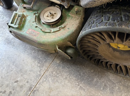 Used 2021 John Deere Z930M Zero Turn Mowers at Koenig Equipment in Richmond, IN - Photo16
