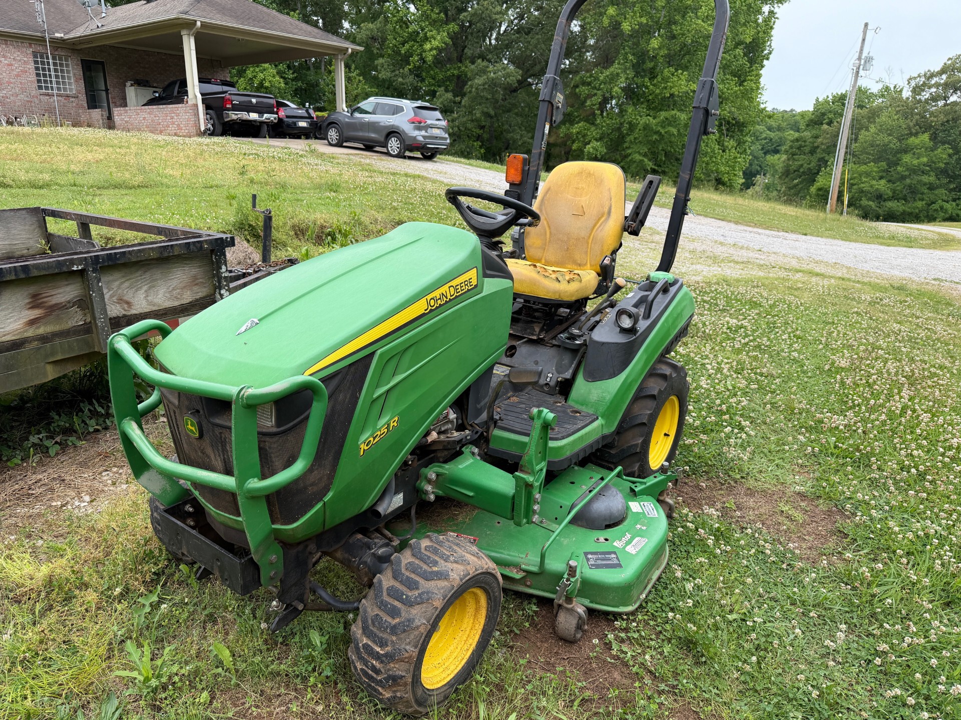 2013 John Deere 1025R