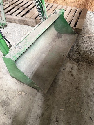 2005 John Deere 2210 - Photo16