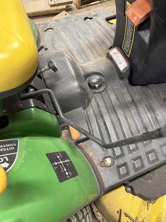 2005 John Deere 2210 - Photo19