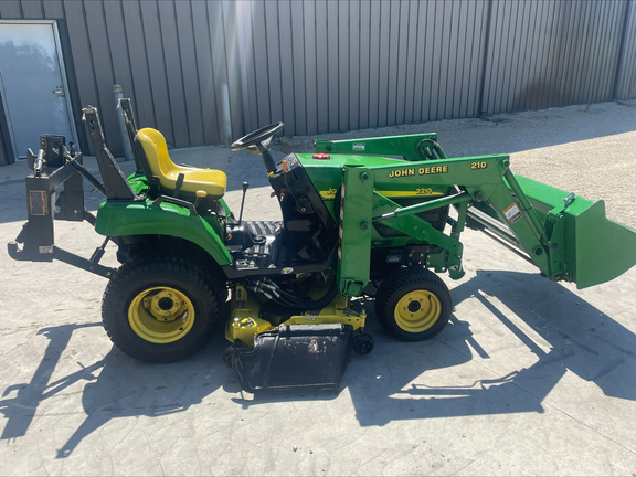 2005 John Deere 2210 - Photo3