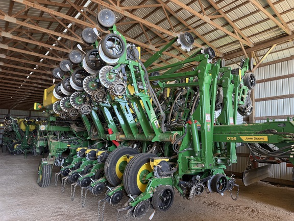 Photo of 2025 John Deere 1795