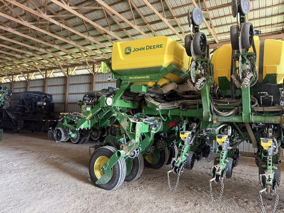 Photo of 2025 John Deere 1795
