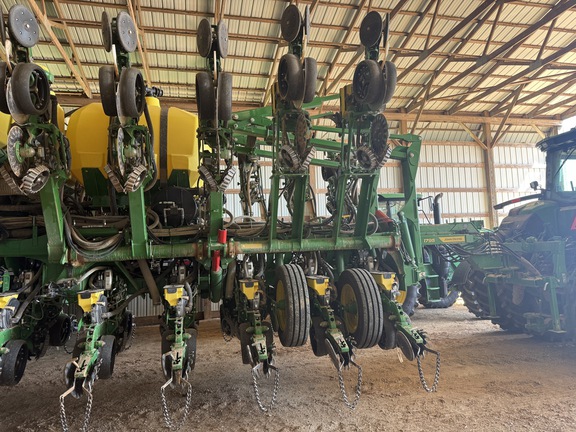 Photo of 2025 John Deere 1795