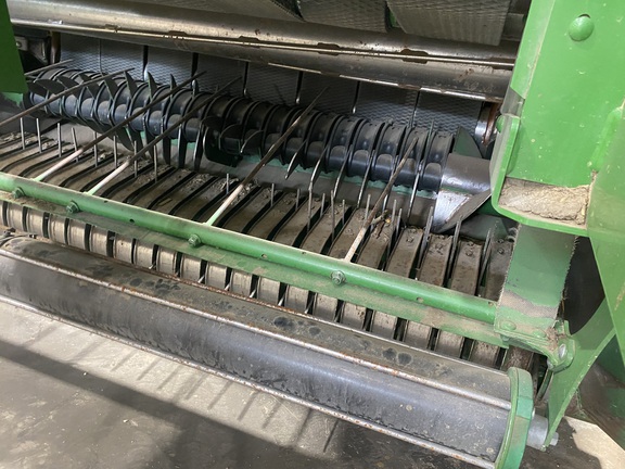2021 John Deere 560M - Photo8