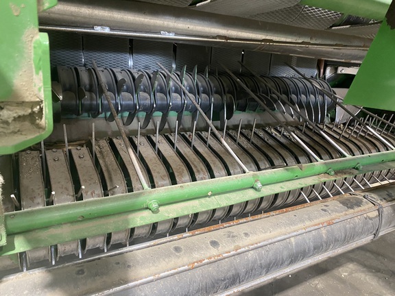 2021 John Deere 560M - Photo11