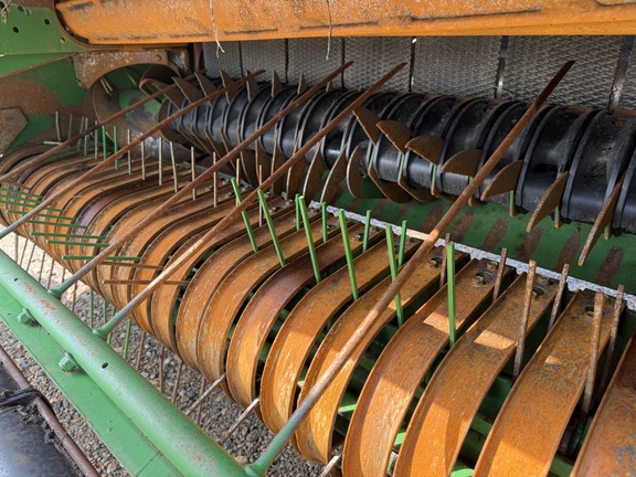 2021 John Deere 560M - Photo21