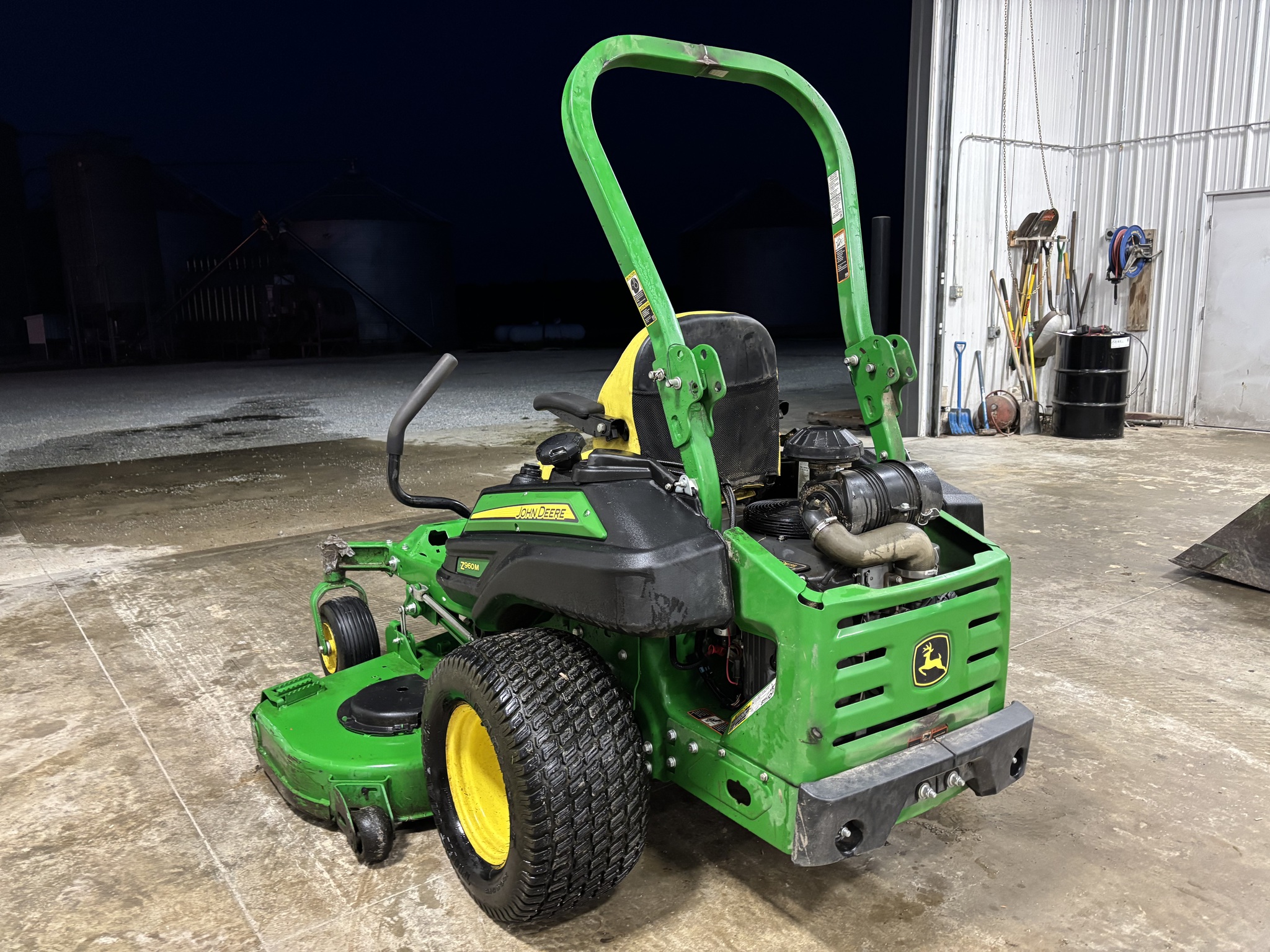 Used 2018 John Deere Z960M Zero Turn Mowers at Koenig Equipment in Urbana, OH - PhotoXL2