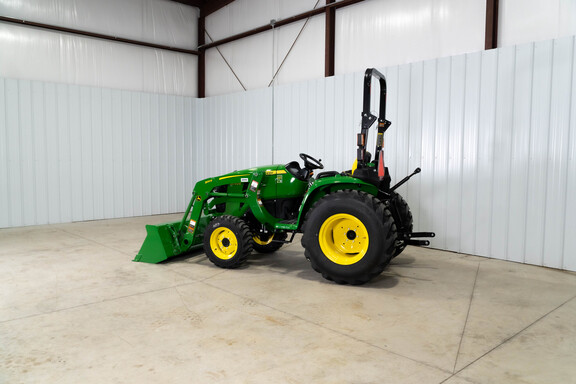 New In-Stock 2026 John Deere 3032E Compact Utility Tractors at Koenig Equipment in Tipp City, OH - Photo3