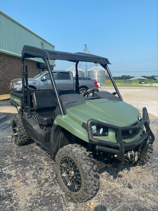 2024 John Deere XUV 590M