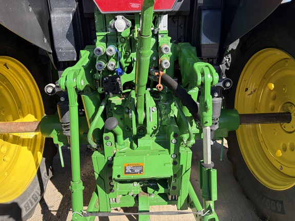 2023 John Deere 6140M (7th thumbnail)