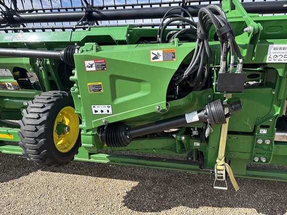 Used 2025 John Deere HDR 40 Combine Platforms at Horizon Ag & Turf in Lloydminster, AB - Photo15