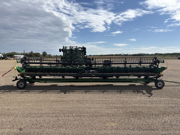Used 2025 John Deere HDR 40 Combine Platforms at Horizon Ag & Turf in Lloydminster, AB - Photo4