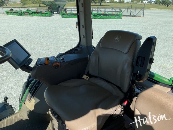 Photo of 2020 John Deere 8295R