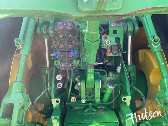 Photo of 2020 John Deere 8295R