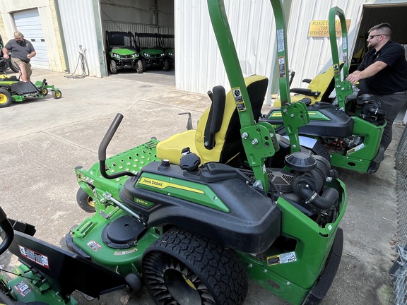 2025 John Deere Z930M