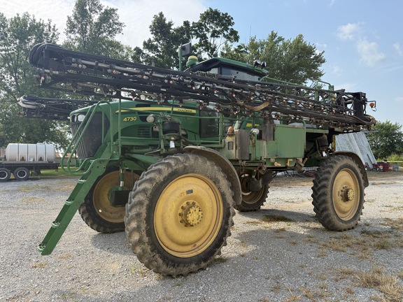 Photo of 2011 John Deere 4730