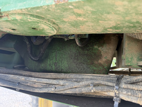Photo of 2011 John Deere 4730