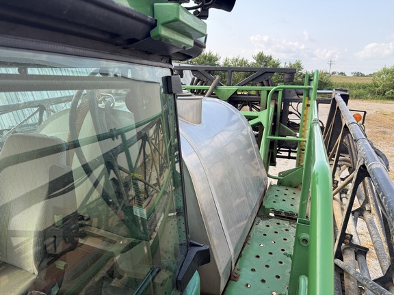 Photo of 2011 John Deere 4730