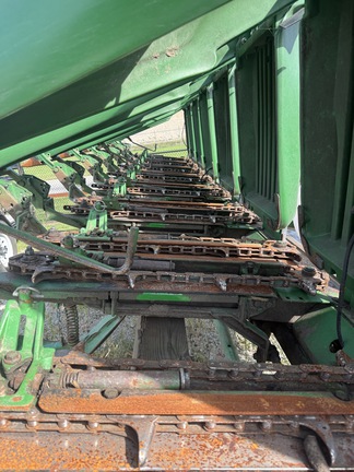 2007 John-Deere 893
