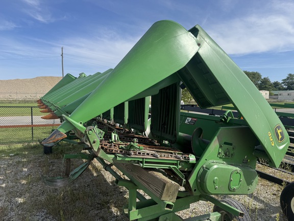 2007 John-Deere 893
