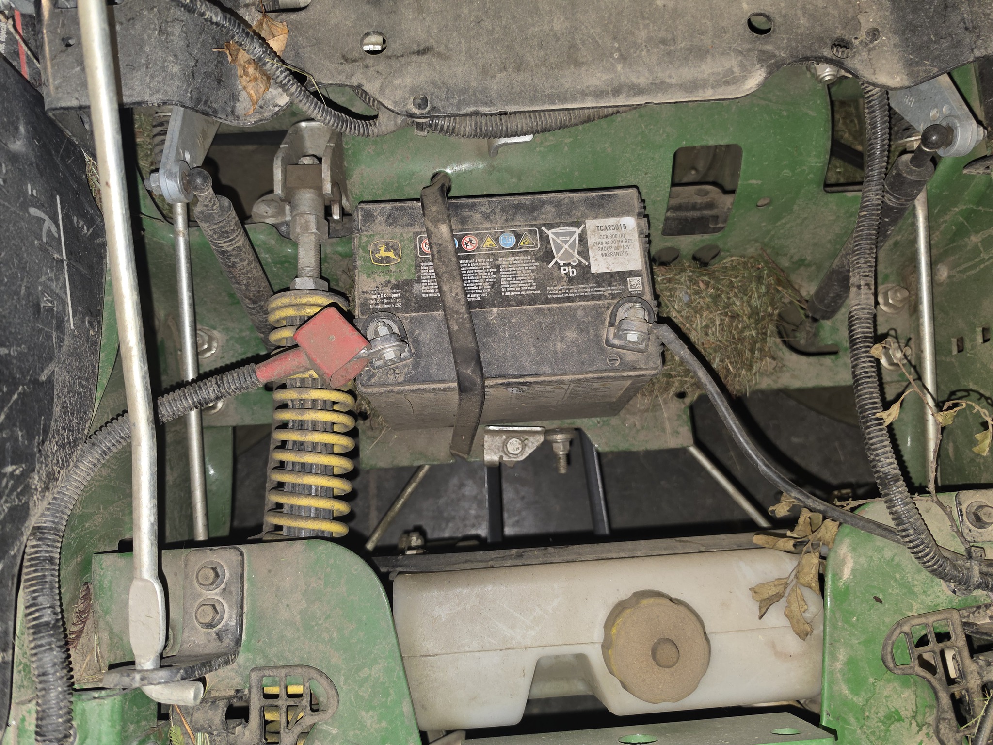 Used 2021 John Deere Z930M Zero Turn Mowers at Koenig Equipment in Richmond, IN - PhotoXL4