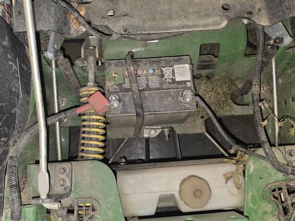 Used 2021 John Deere Z930M Zero Turn Mowers at Koenig Equipment in Richmond, IN - Photo4