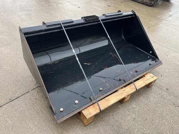 2019 John Deere Skid Steer Bucket