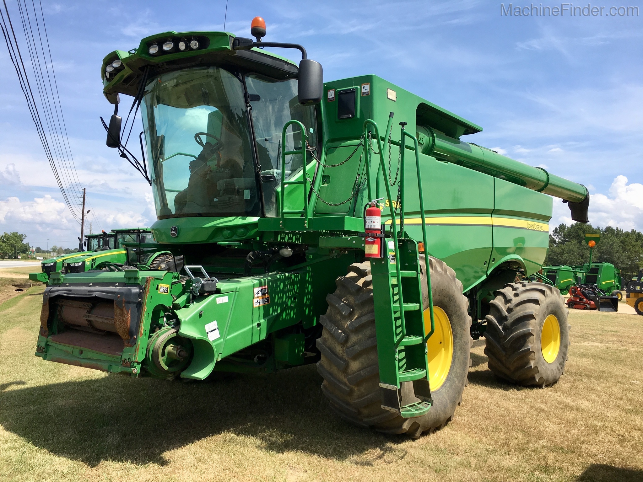 2013 John Deere S680 Image 1