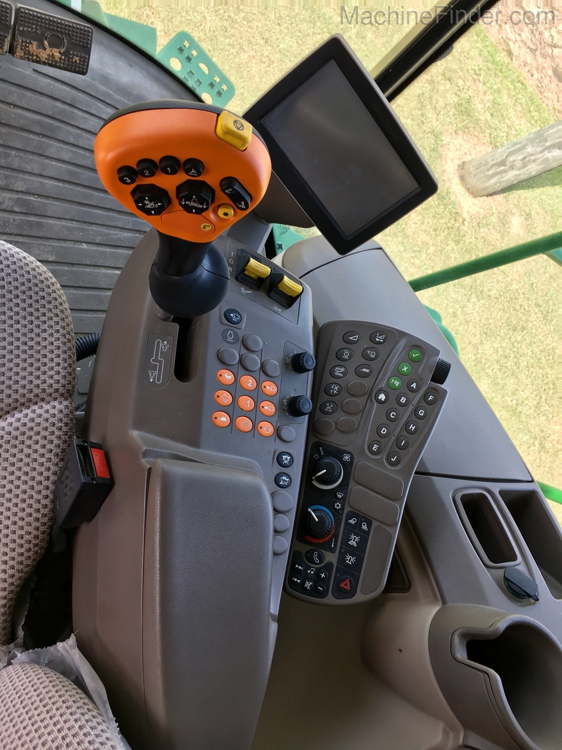 2013 John Deere S680 Image 11