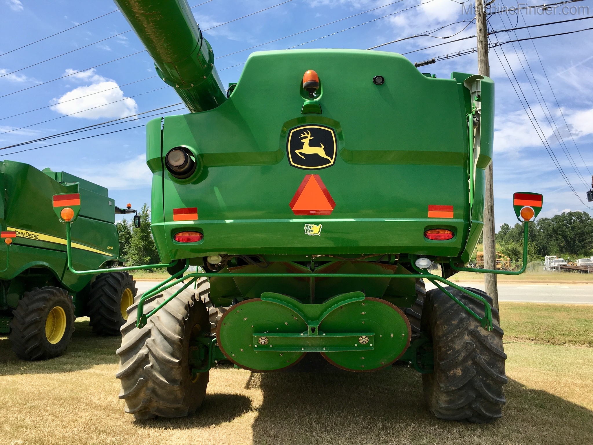 2013 John Deere S680 Image 7