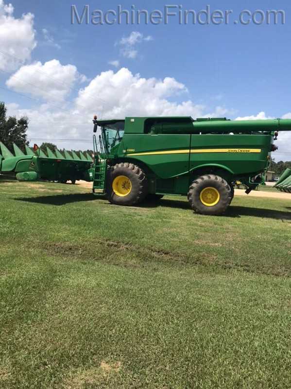 2013 John Deere S680 Image 12