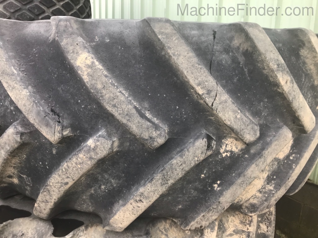 2010 Continental 710/70R-42 Image 4