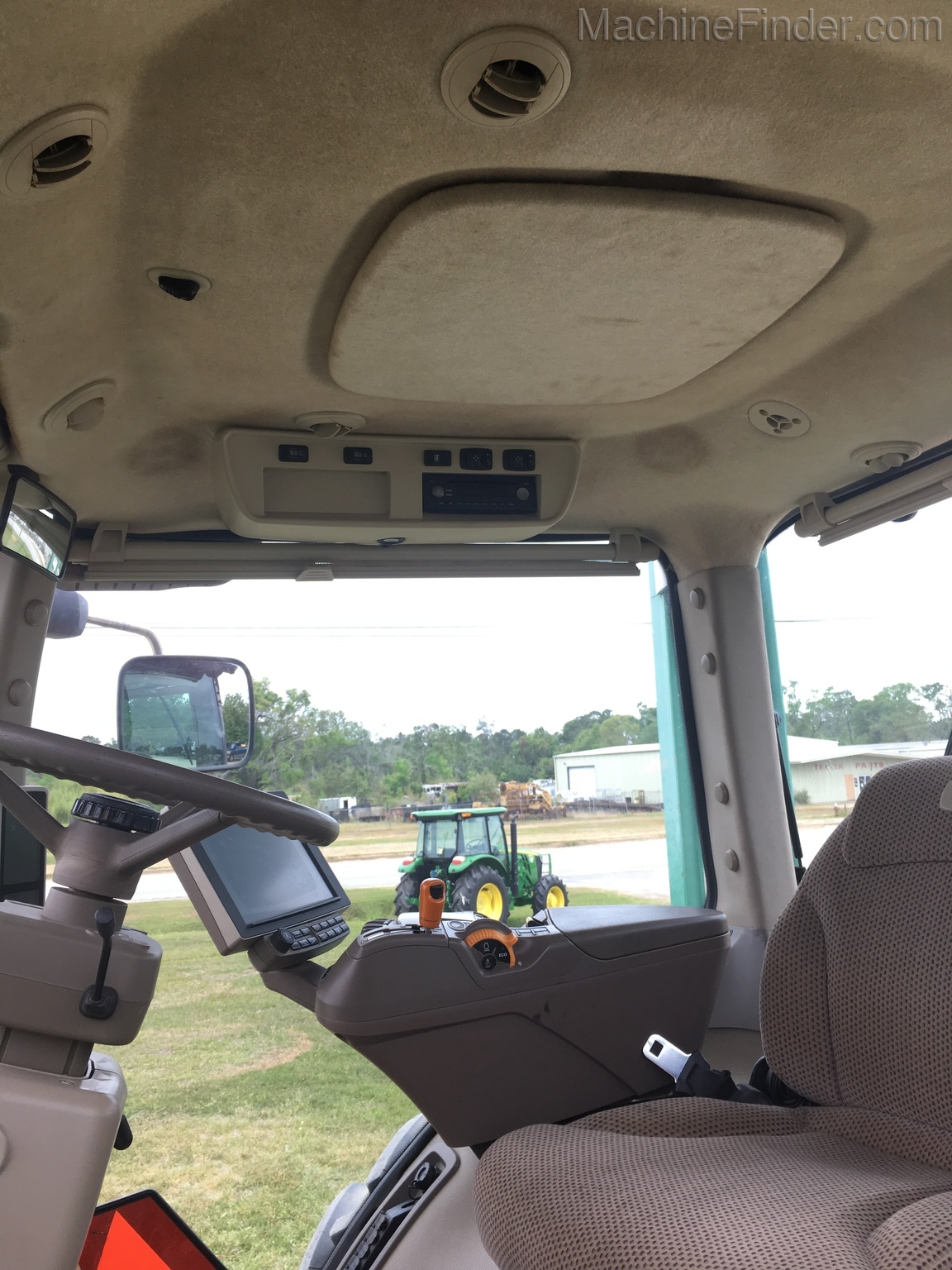 2014 John Deere 8320R Image 4