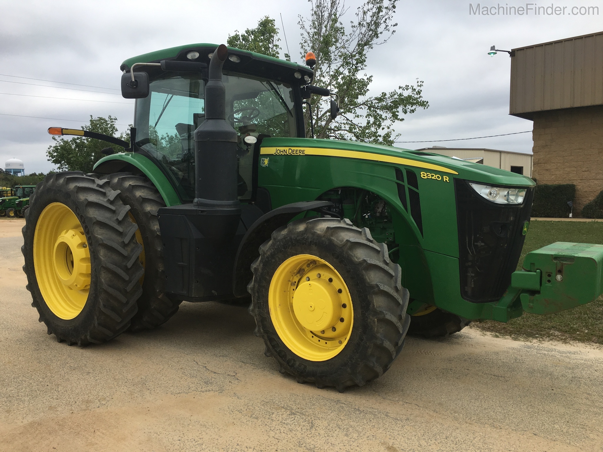 2014 John Deere 8320R Image 2