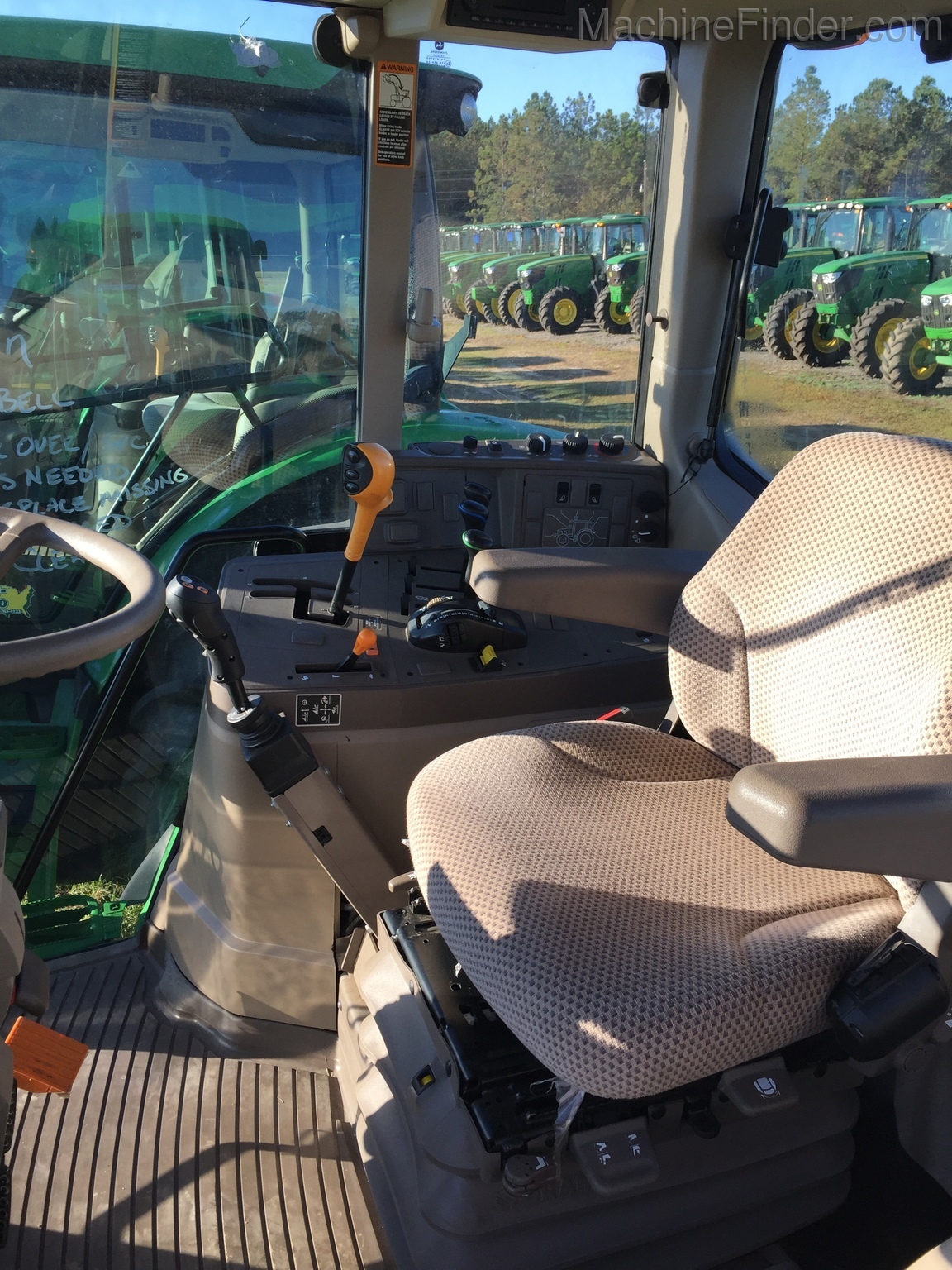 2016 John Deere 6130M Image 6