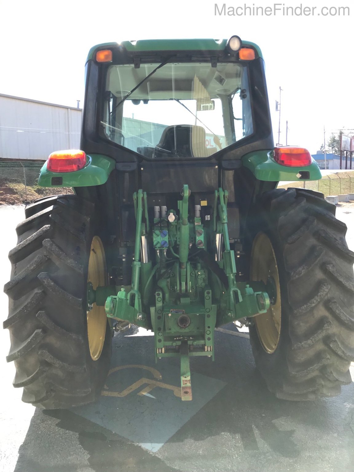 2016 John Deere 6130M Image 5