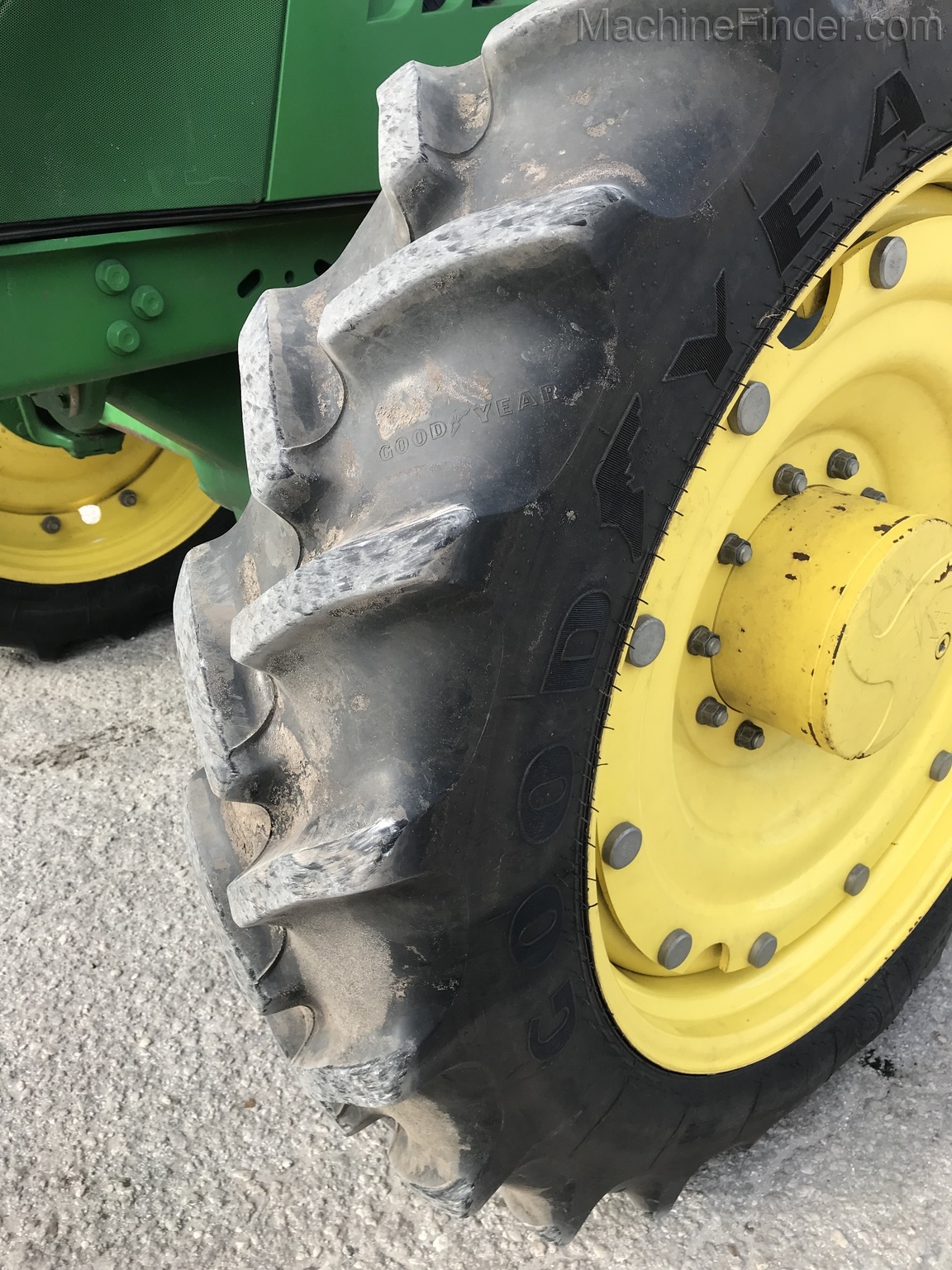 2016 John Deere 6175R Image 10