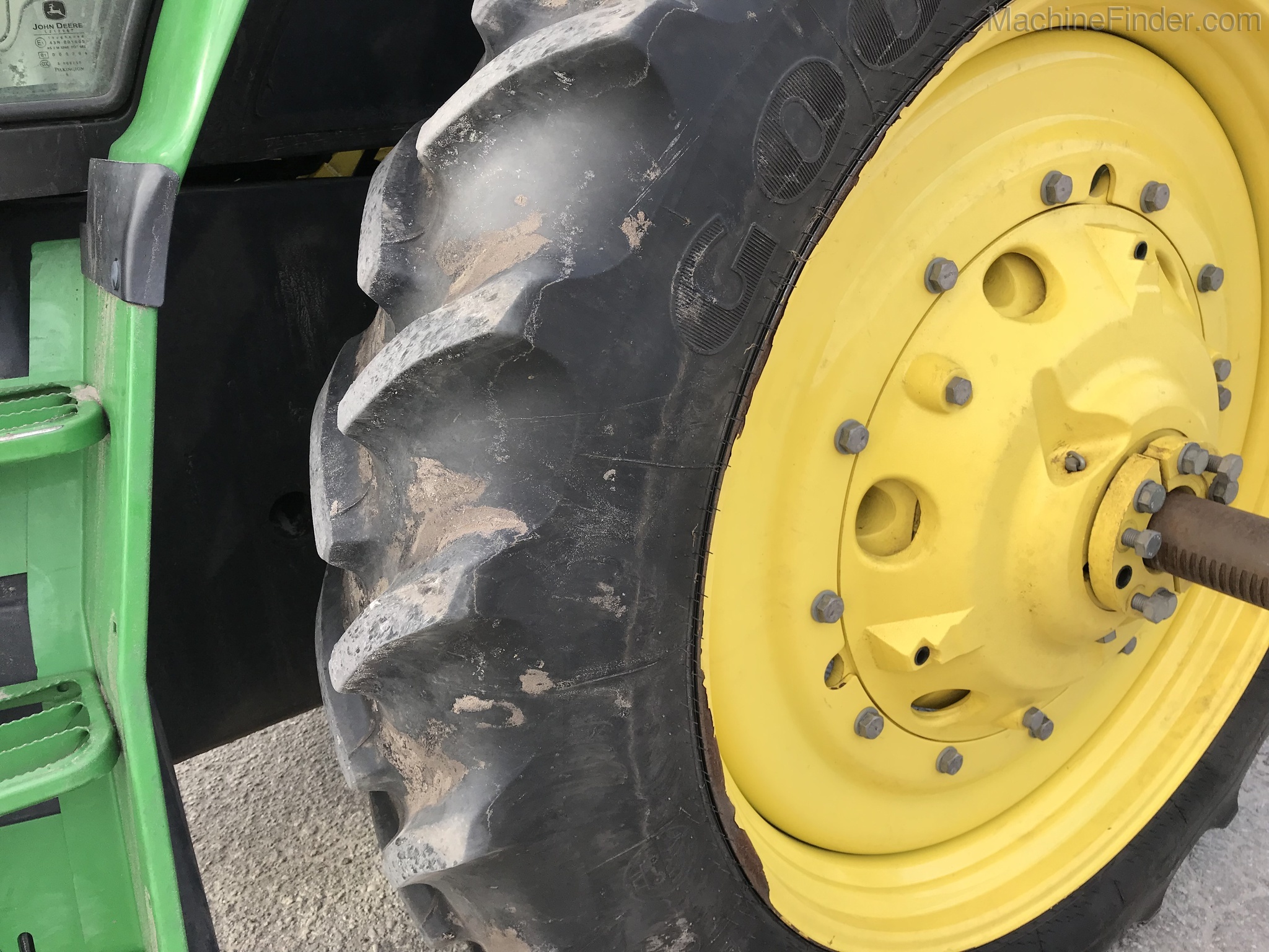 2016 John Deere 6175R Image 12